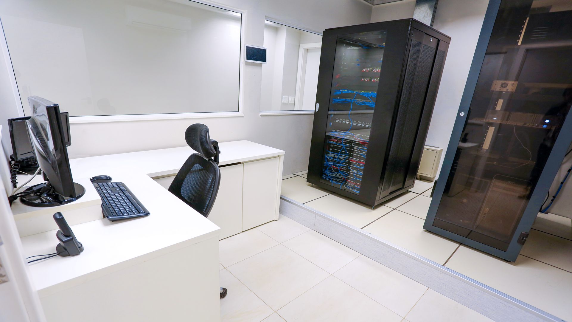 Centro de Dados e T.I. — estrutura da Genius Publicidade em Cuiabá